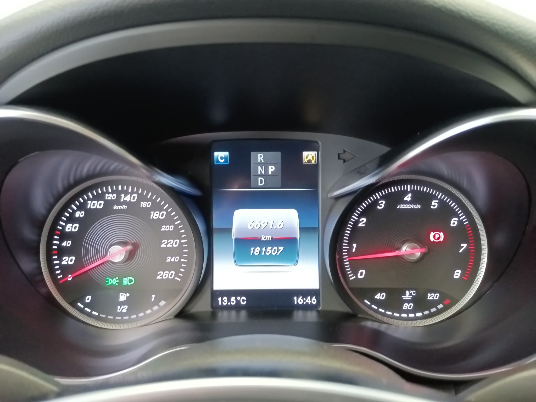 MERCEDES C 22